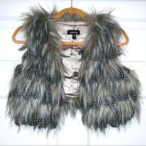 Bebe Faux Fur Feather Crop Vest Sz S